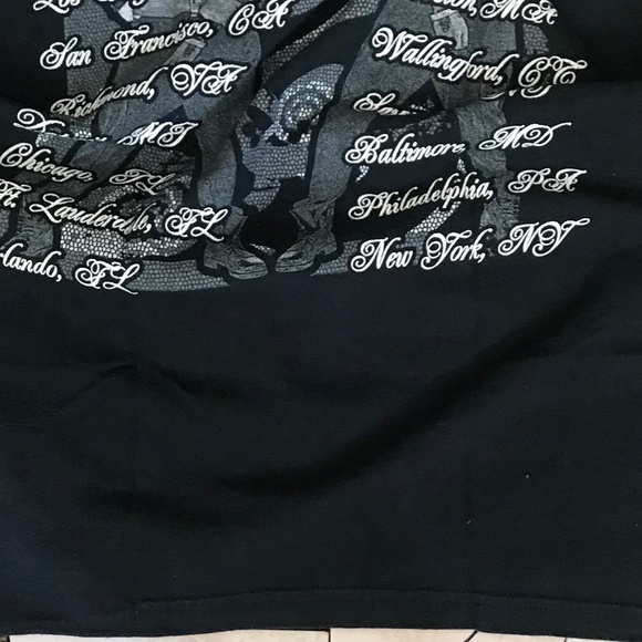 Men’s Chris brown Vintage Graffiti Tour T-Shirt Gildan Size Small - Picture 7 of 7